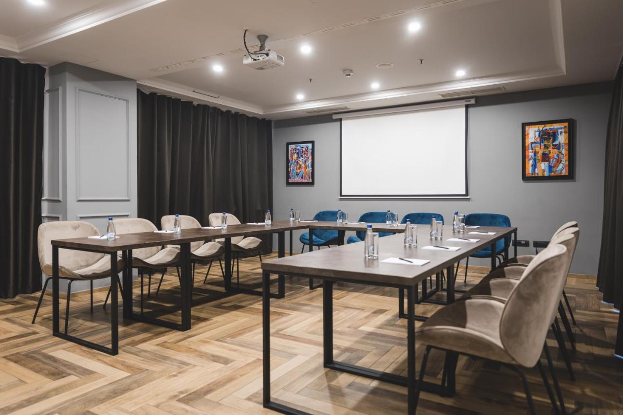Boscovich Boutique Hotel Подгорица Экстерьер фото