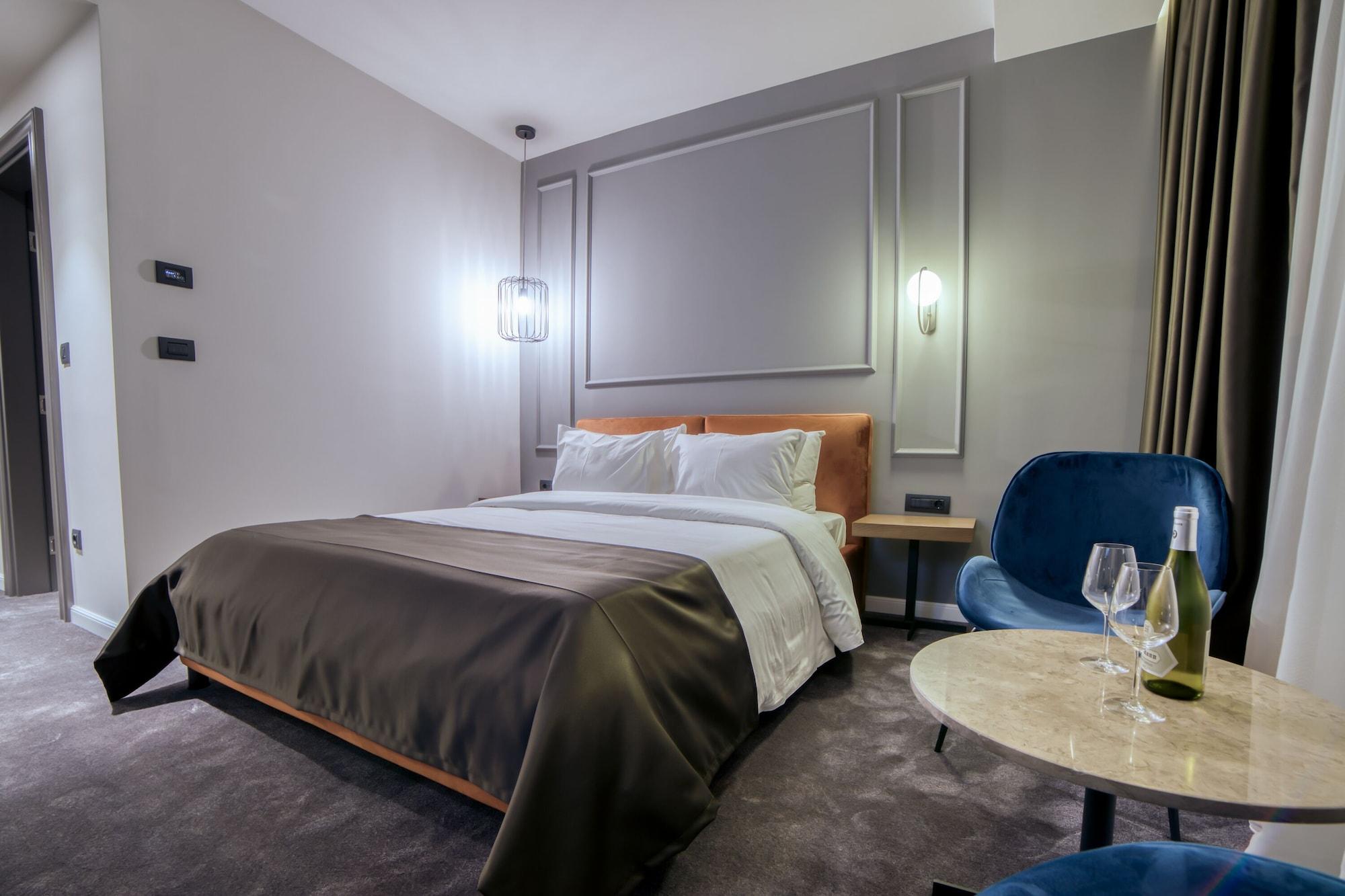 Boscovich Boutique Hotel Подгорица Экстерьер фото