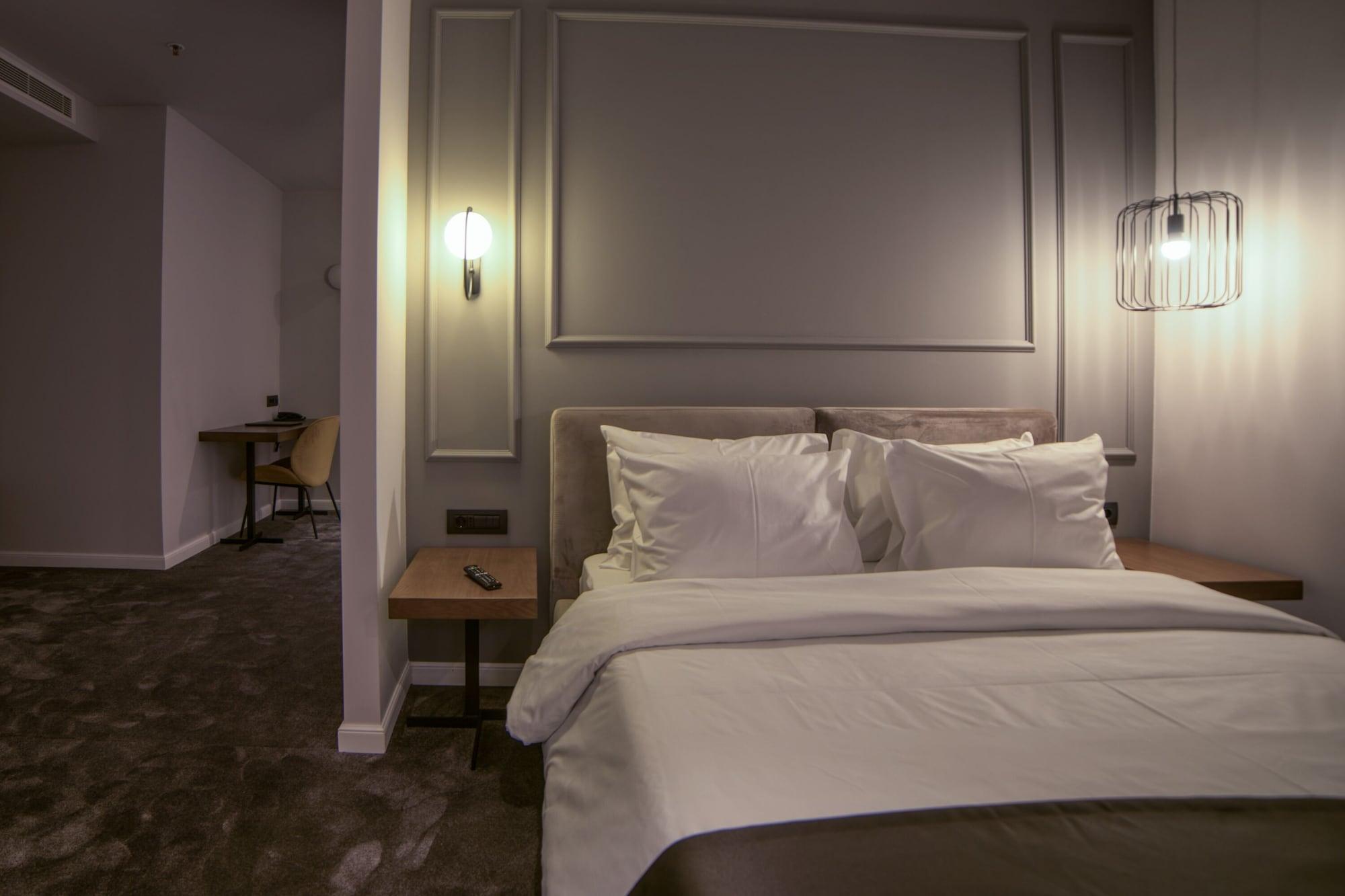 Boscovich Boutique Hotel Подгорица Экстерьер фото